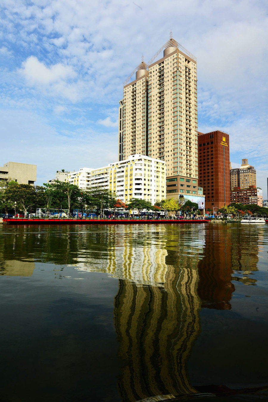 【台湾游】高雄爱河