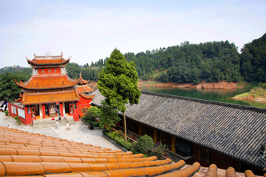 黑龍灘報恩寺