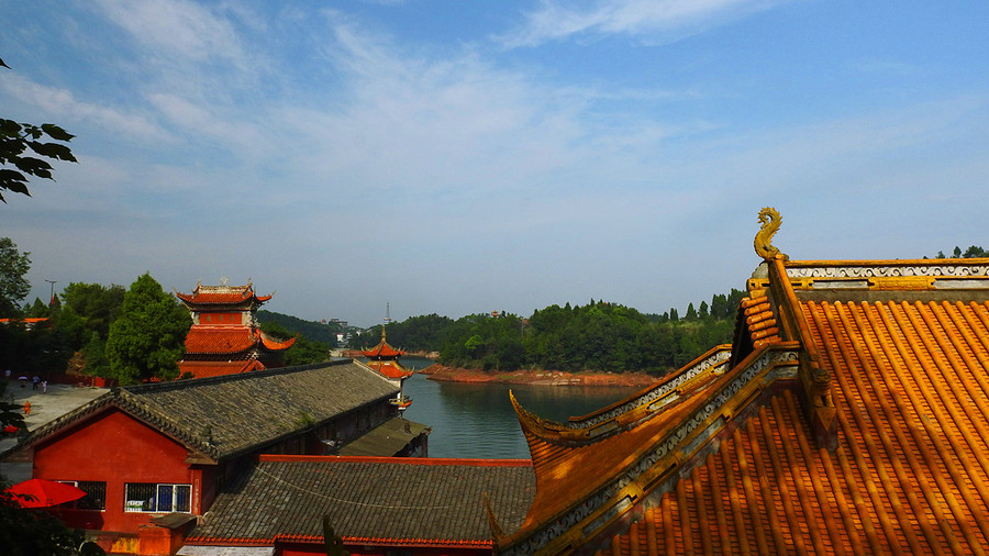 黑龍灘報恩寺