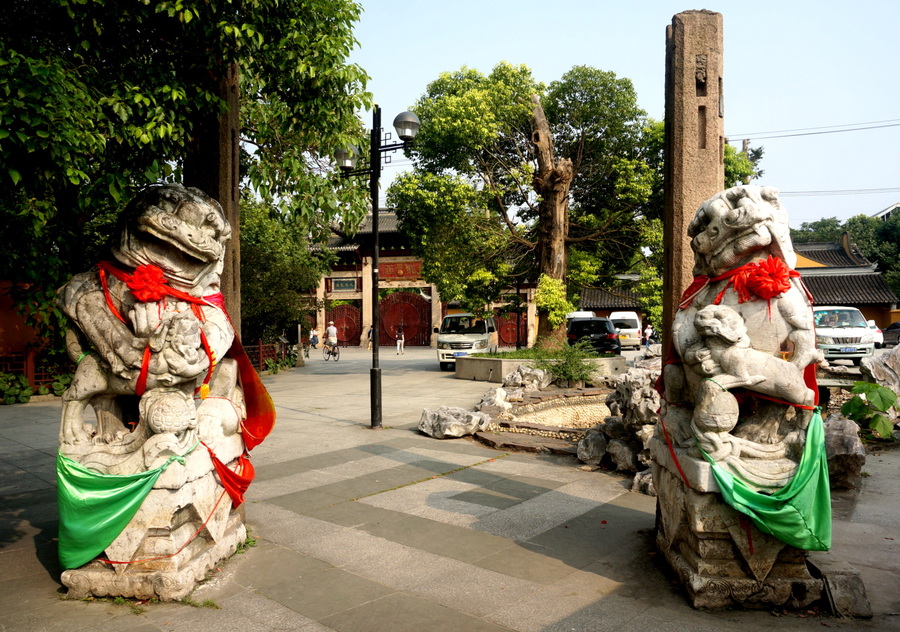 千年古寺龍華寺