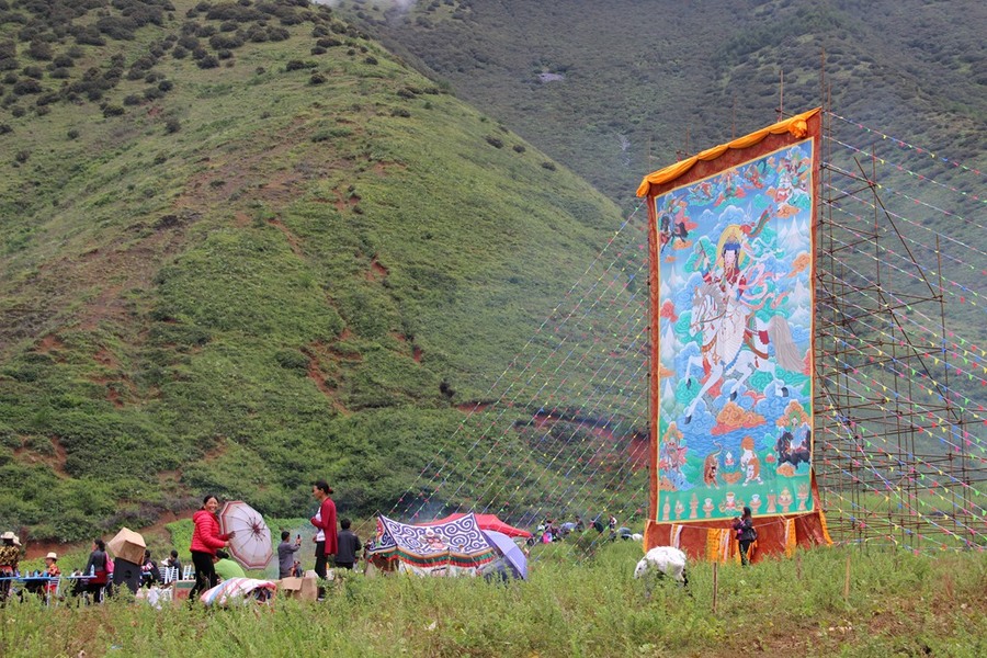 摩梭转山节图片