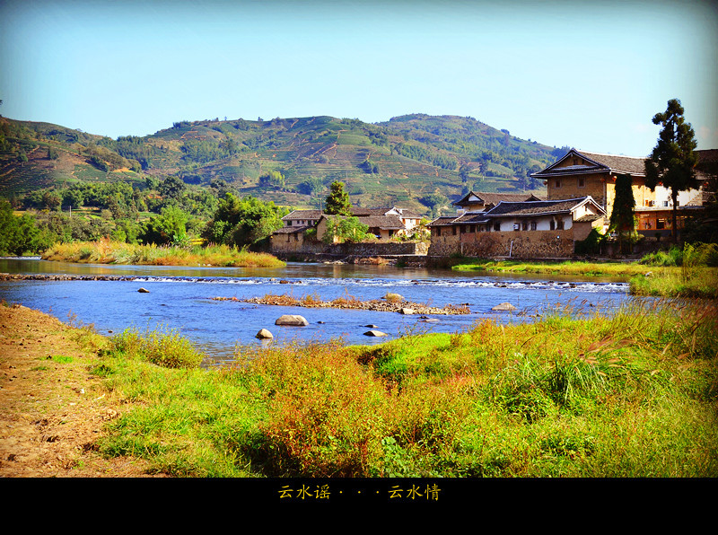 由漠沙張晉夫作曲,王黎光作詞是北京市密雲區區歌2雲水謠歌詞清清月光