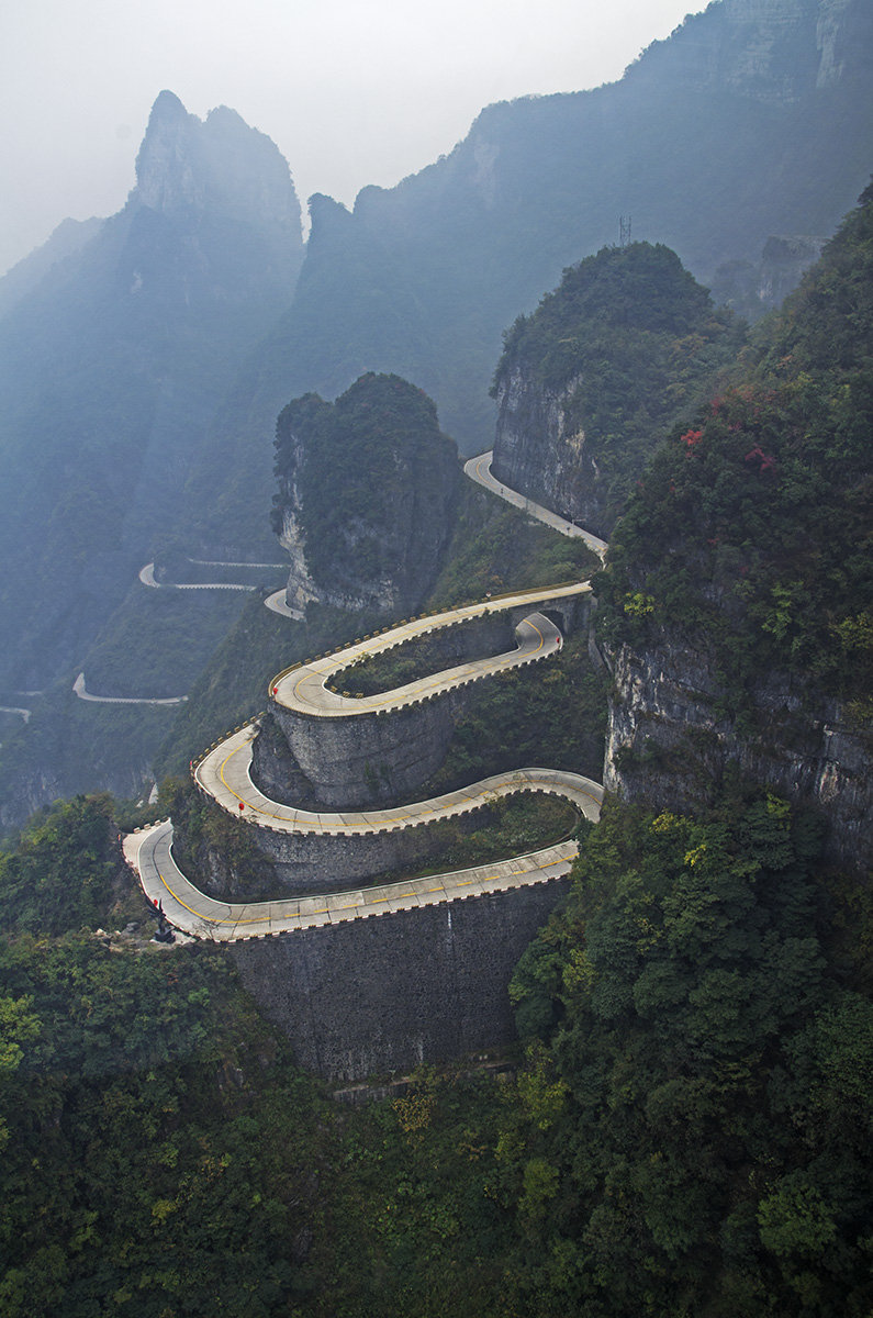 天门山九十九道弯图片图片