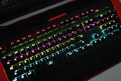 还原RGB本色,EpicGear-战魔者机械键盘灯光改造