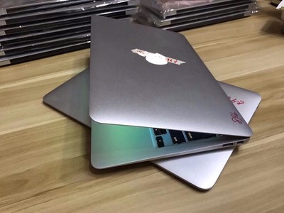 苹果MacBook Air MC968 酷睿双核i5-2G内存1