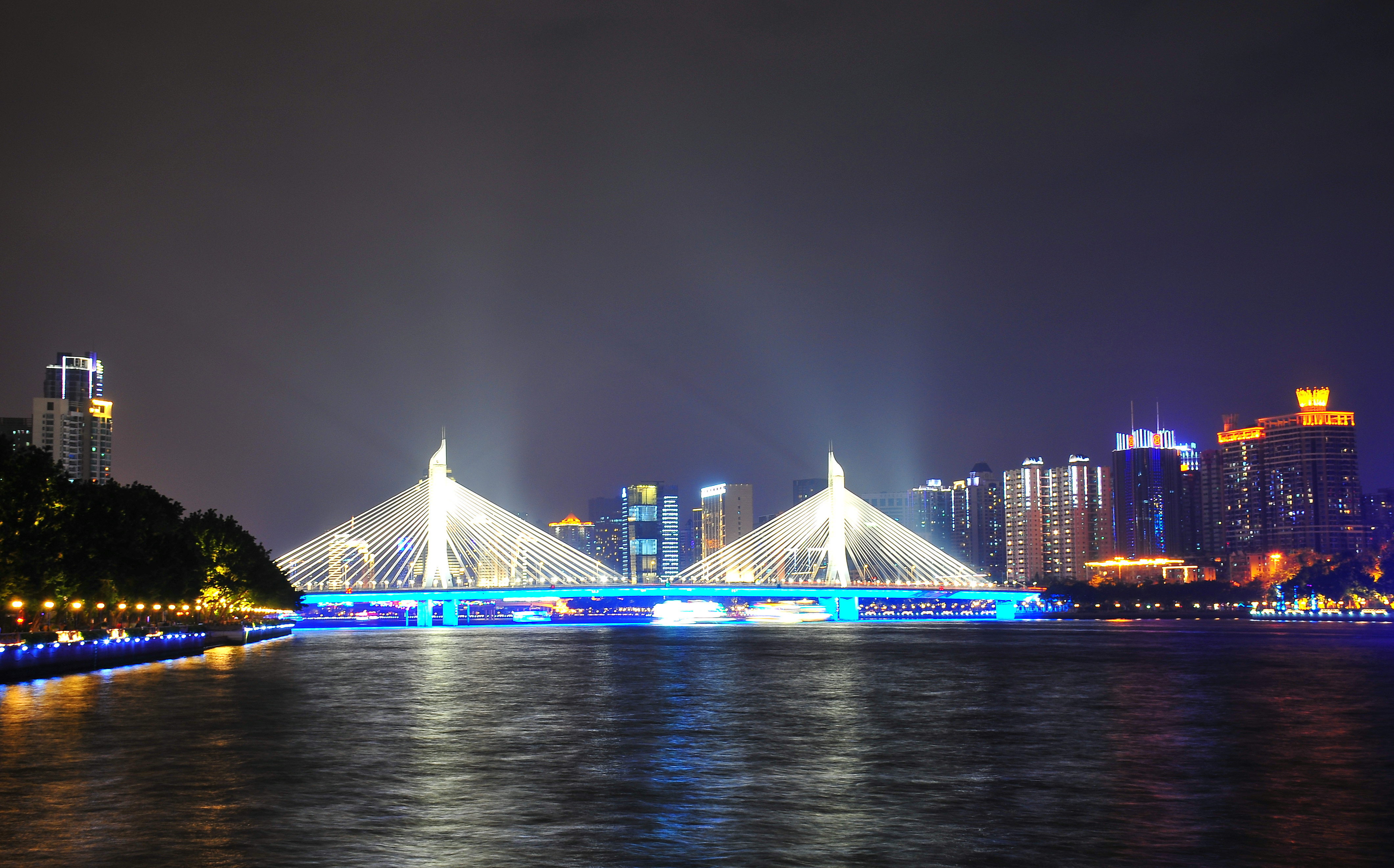 江边图片真实夜景图片