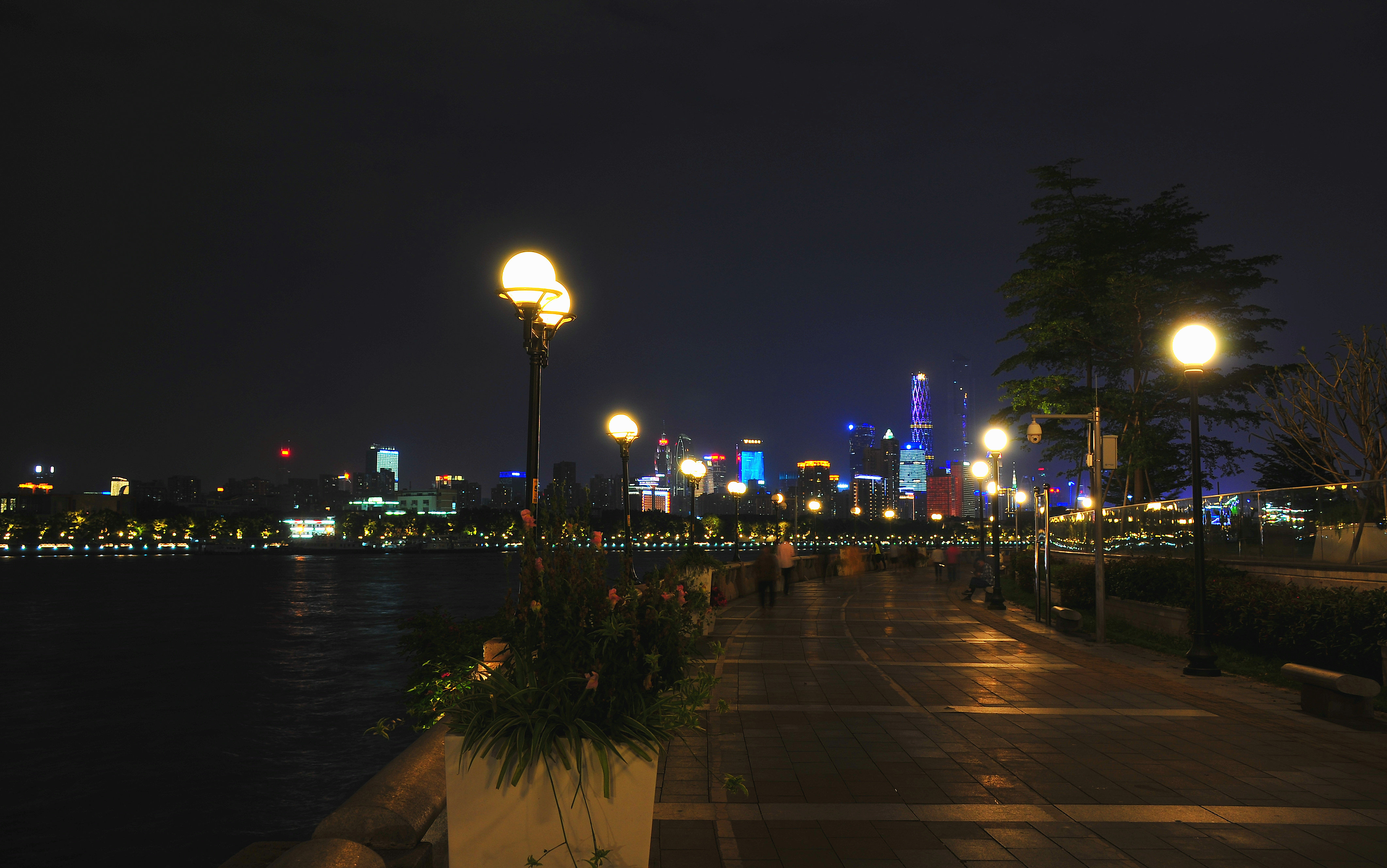 江边图片真实夜景图片