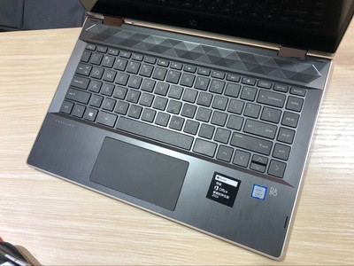 刚买一个月惠普x360 8代i5触屏笔记本电脑