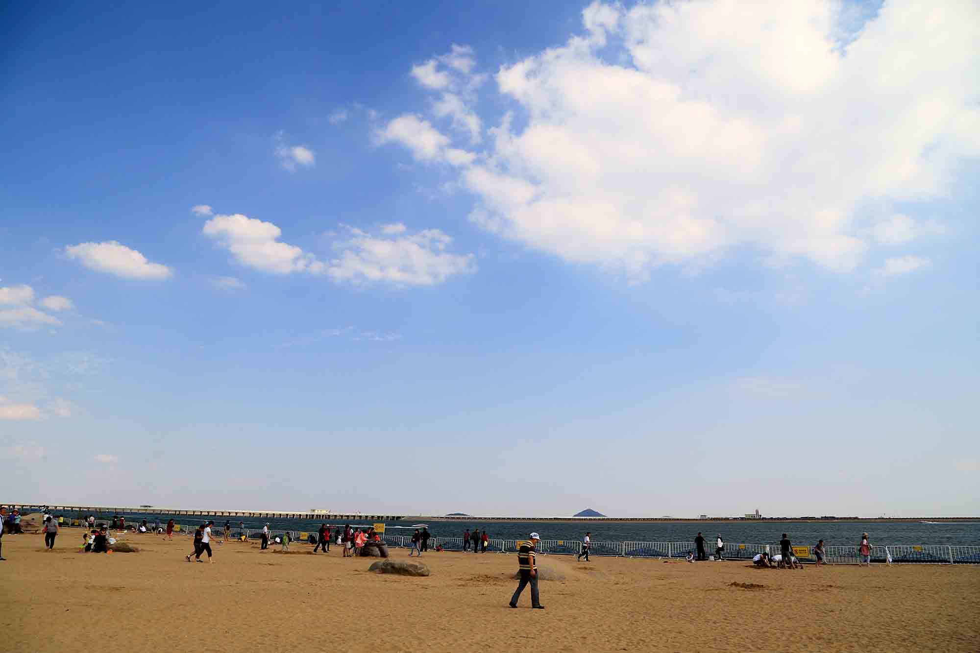 上海金山沙滩图片