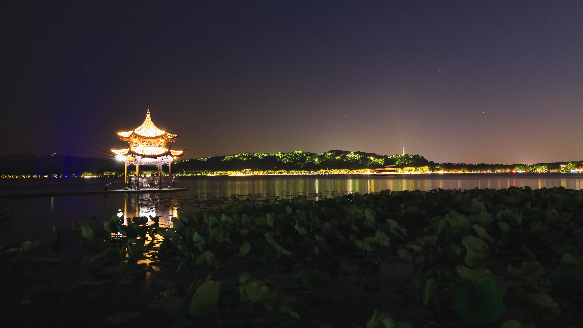 杭州西湖夜景图片真实图片
