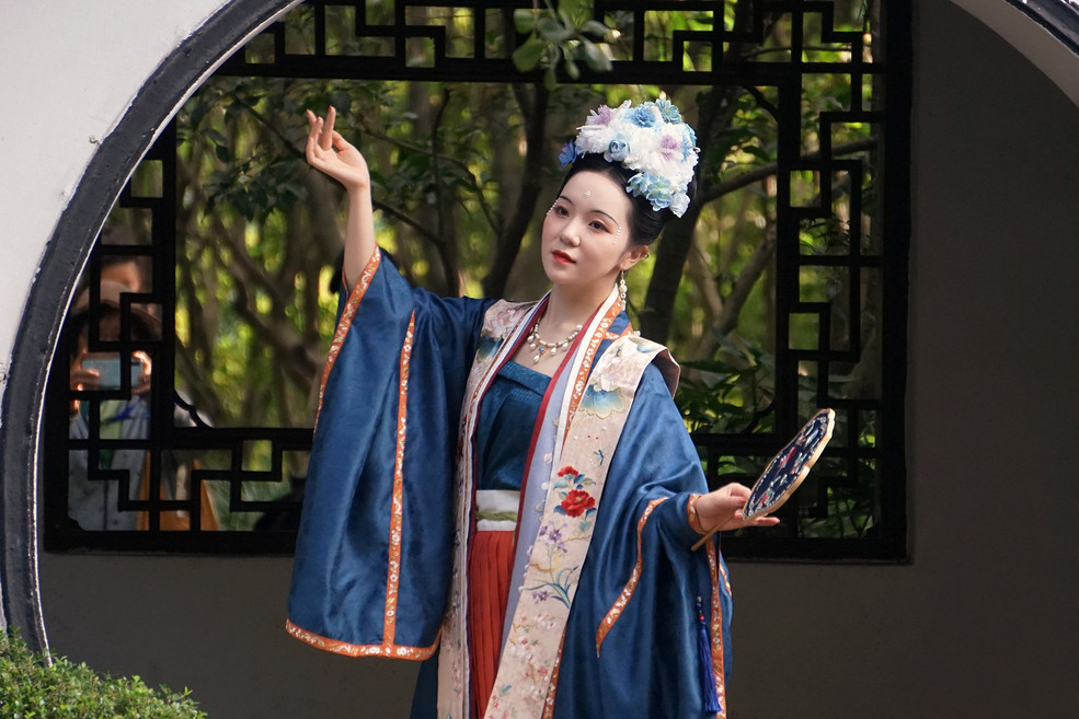 鿴