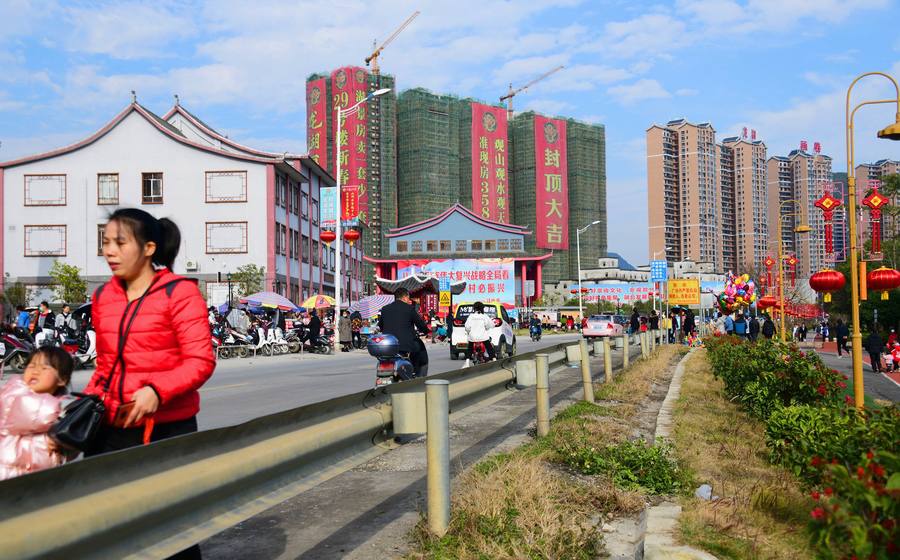 成龙湖广场 2