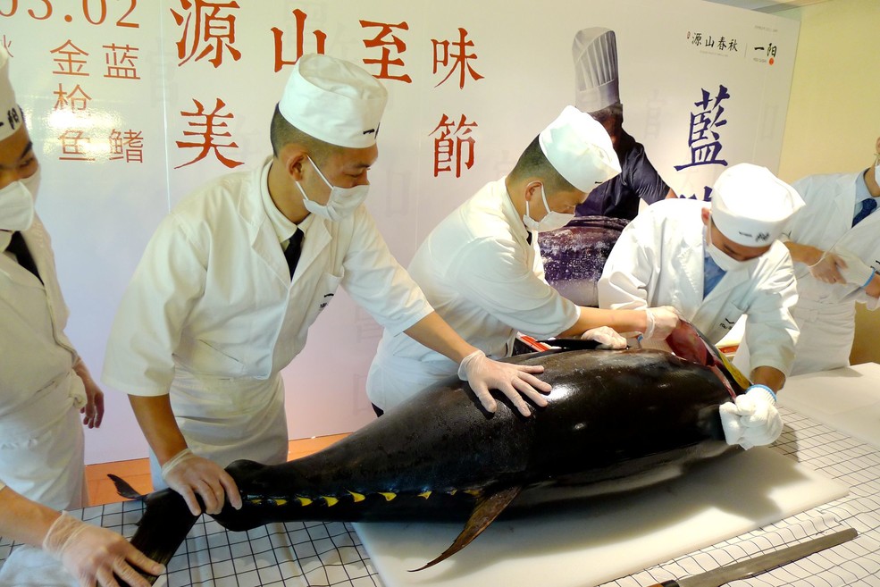 鿴