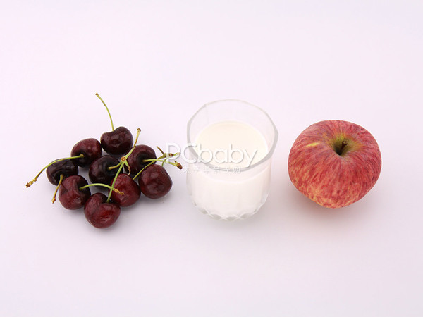 樱桃牛奶的做法 樱桃牛奶的家常做法 樱桃牛奶怎么做好吃 孕期食谱推荐
