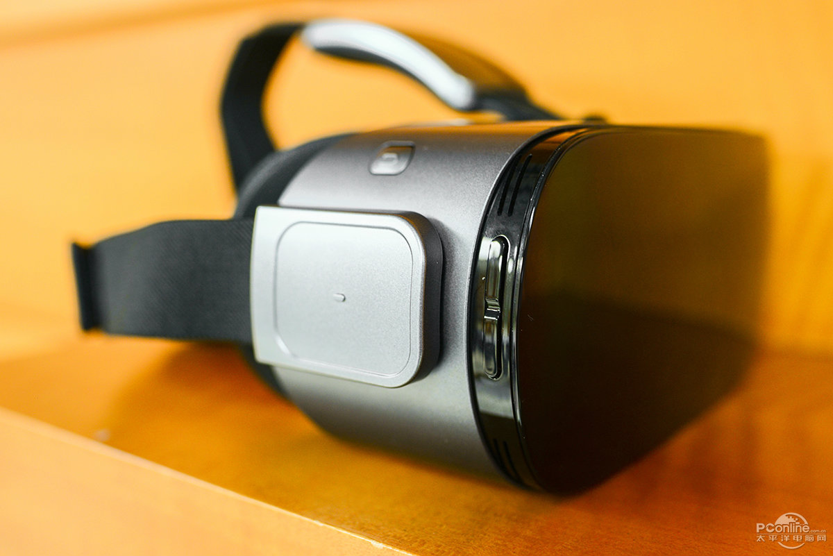 微鲸vr一体机图赏单外观能值3999元