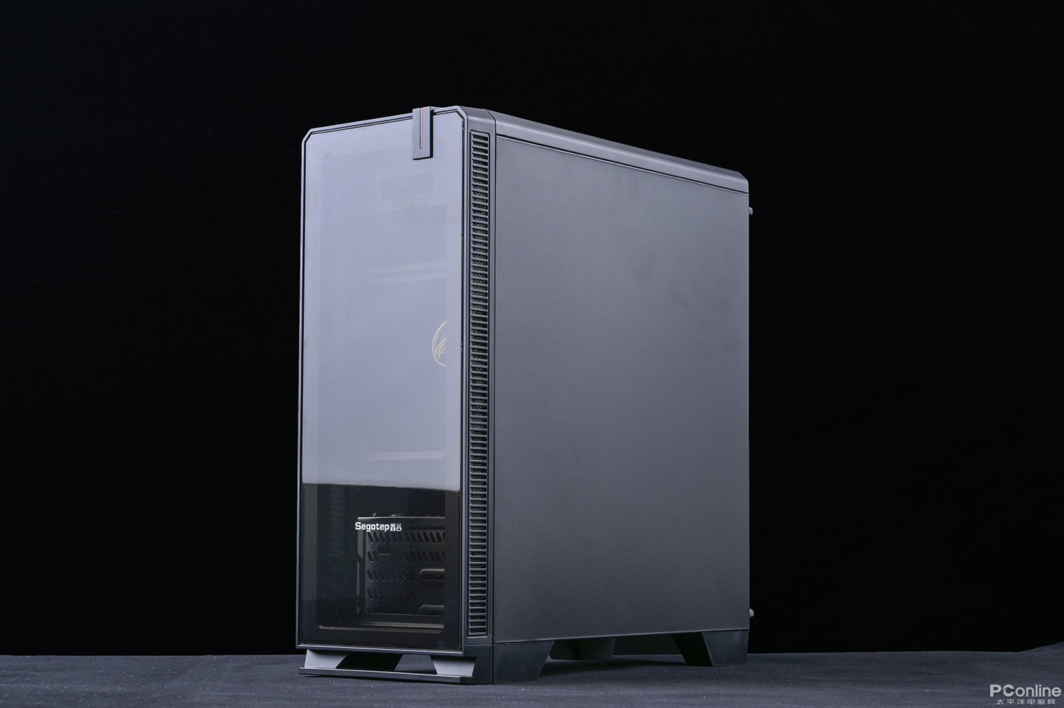 鑫谷光韵7plus整机机箱图赏