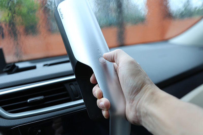 车内清洁不求人：“AutoBot” 吸尘器助你轻松上阵