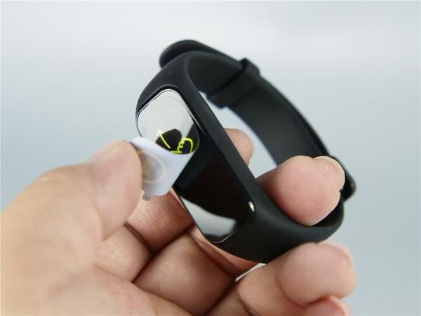 「超逸酷玩」黑加手环1S支持彩屏触控和硬件NFC