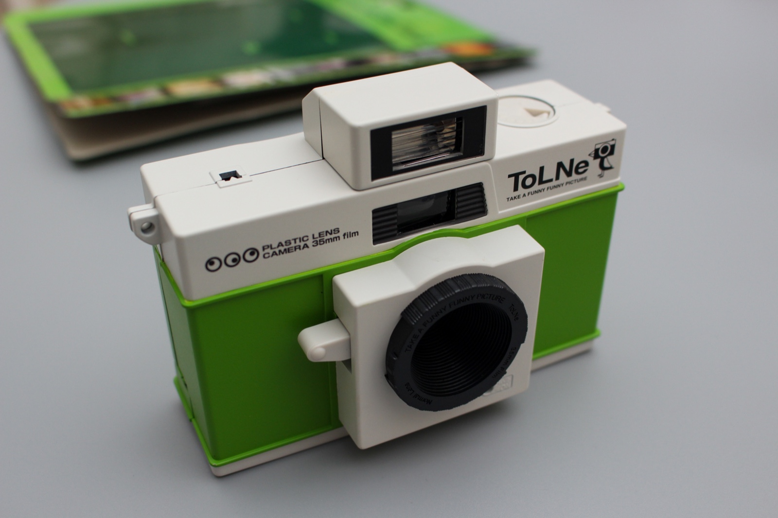 Tomy ToLNe—这是一个有趣的胶卷相机