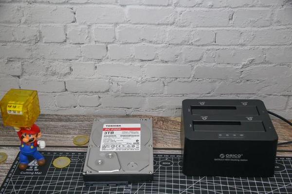 开箱看到这样的东芝P300系列3TB机械硬盘会惊喜？