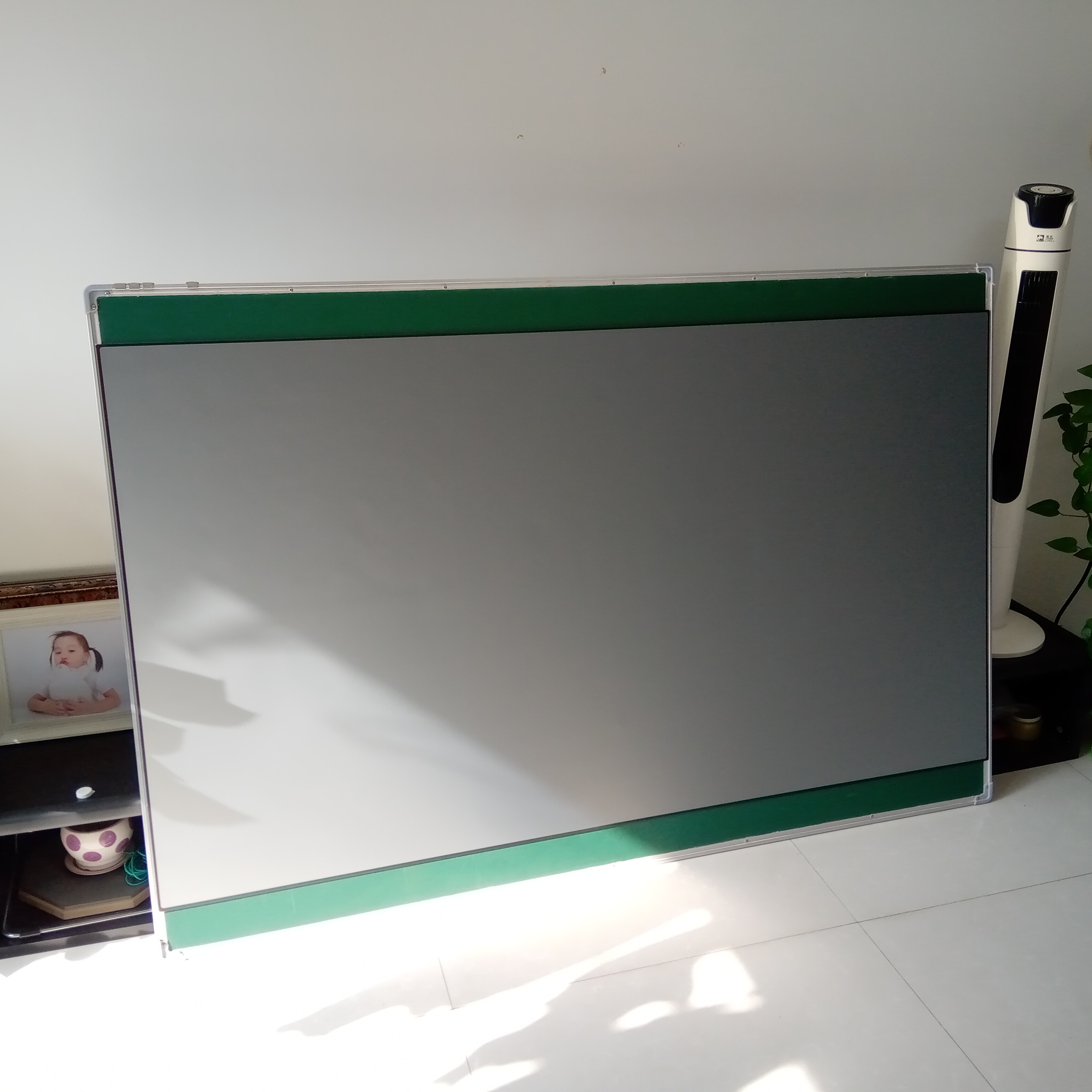 百寸小米电视买不起，自己动手造了一台80英寸的千元大硬屏