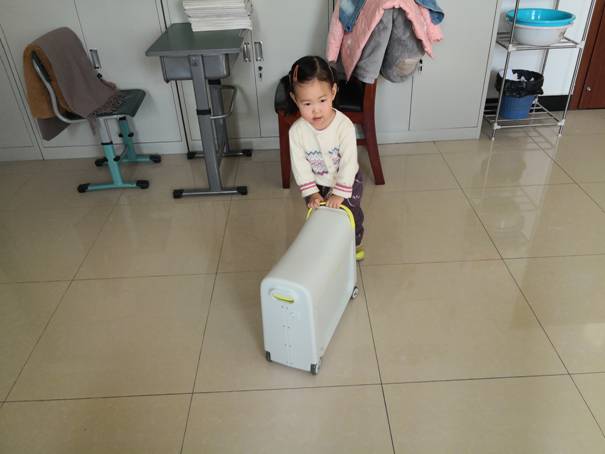 全家旅行、大人孩子都轻松—酷骑儿童行李箱评测