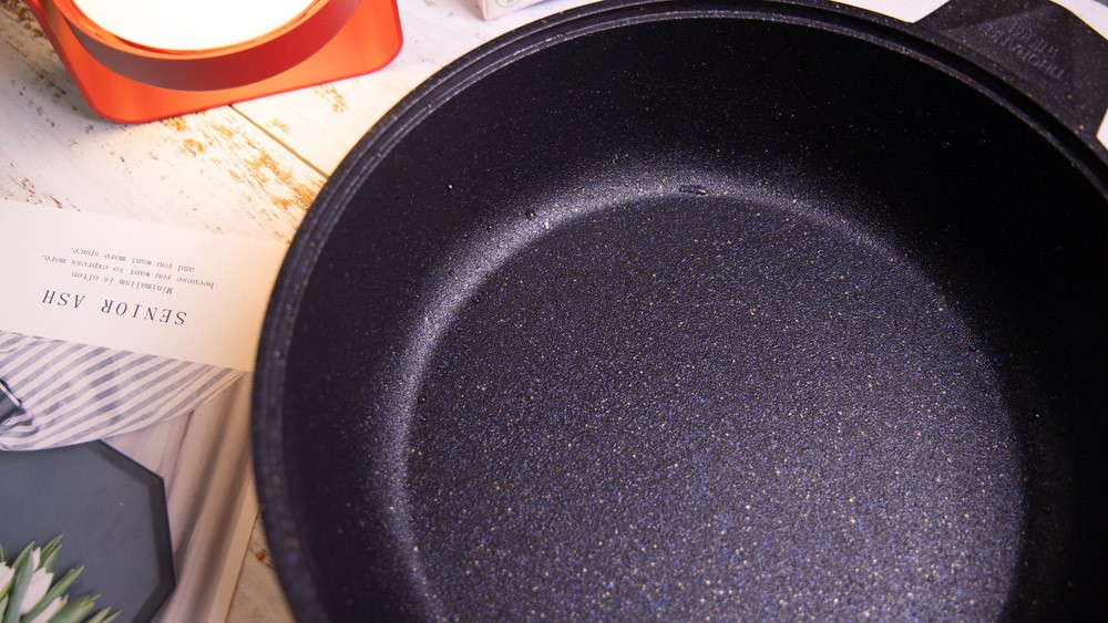 煎锅不仅仅只能煎，帝伯朗微压煎锅给你更多的用法