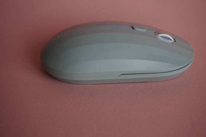  鼠标即将替代键盘- 讯飞M110 智能无线鼠标评测