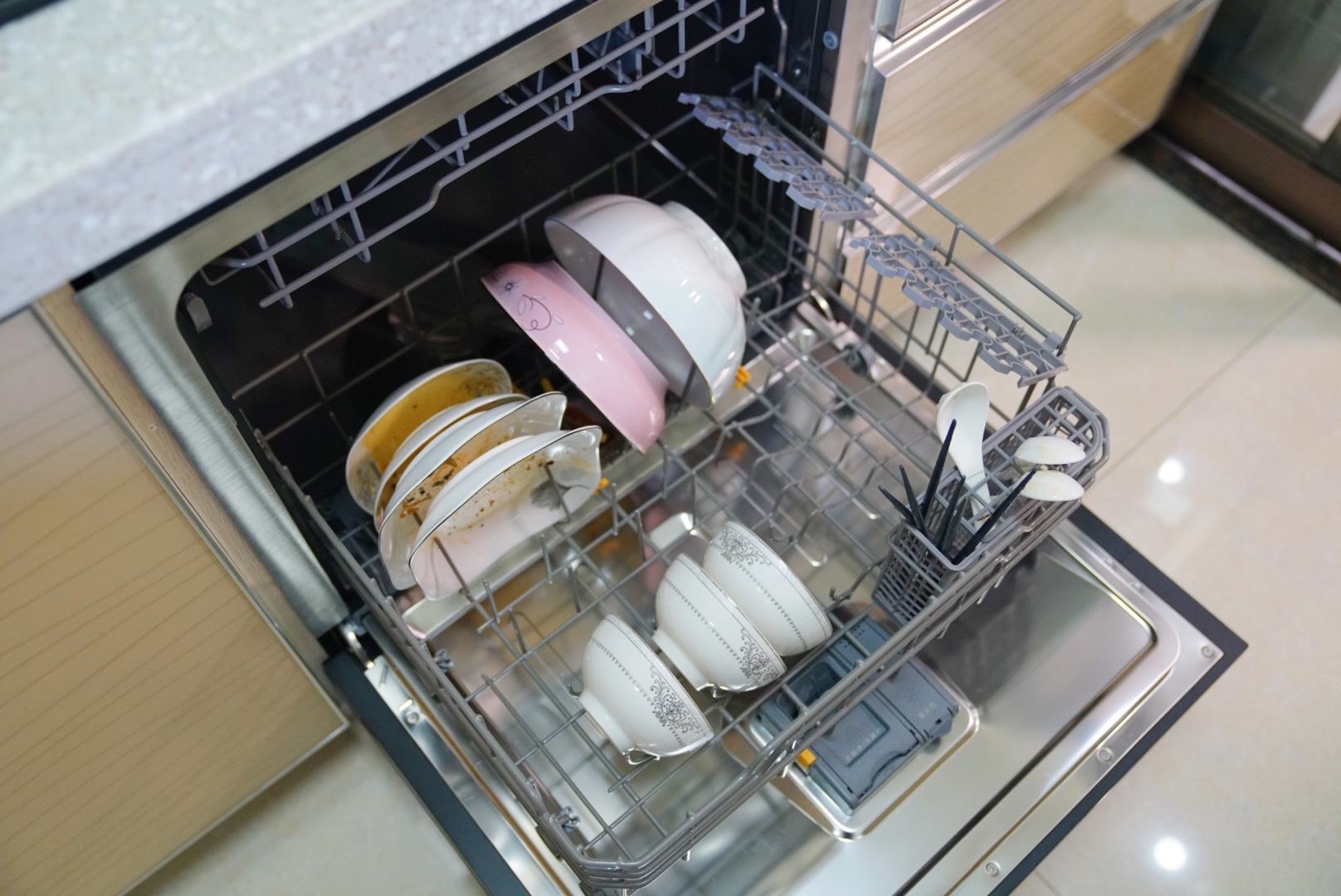 完美平替!小厨房无损安装嵌入式洗碗机实例分享