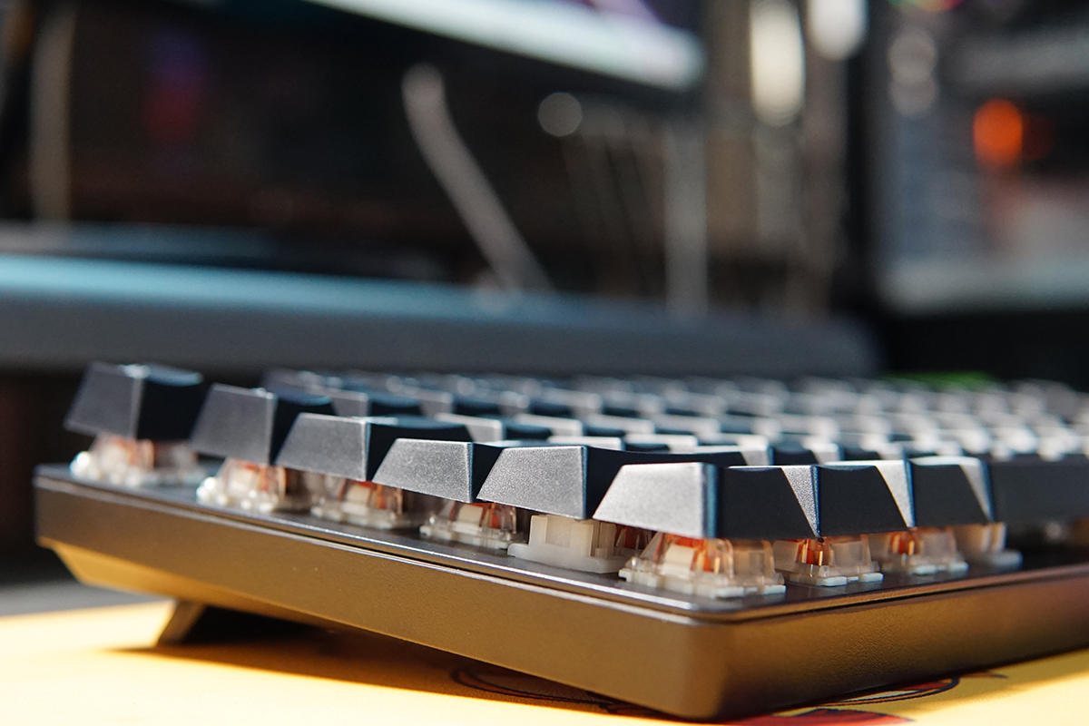 雷柏V500PRO无线机械键盘：无束缚更舒服