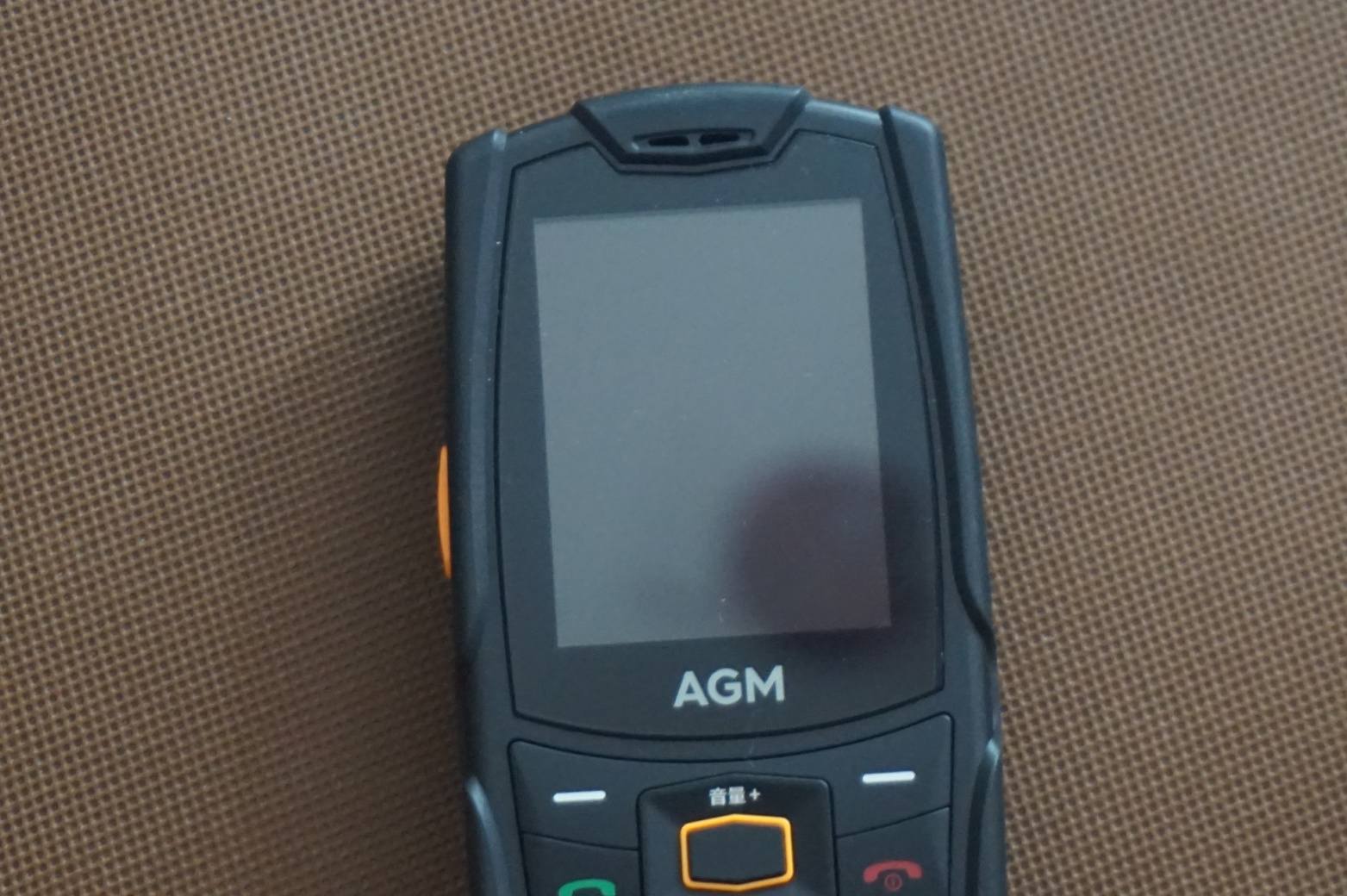 有思想的功能机-AGM M6 三防手机评测