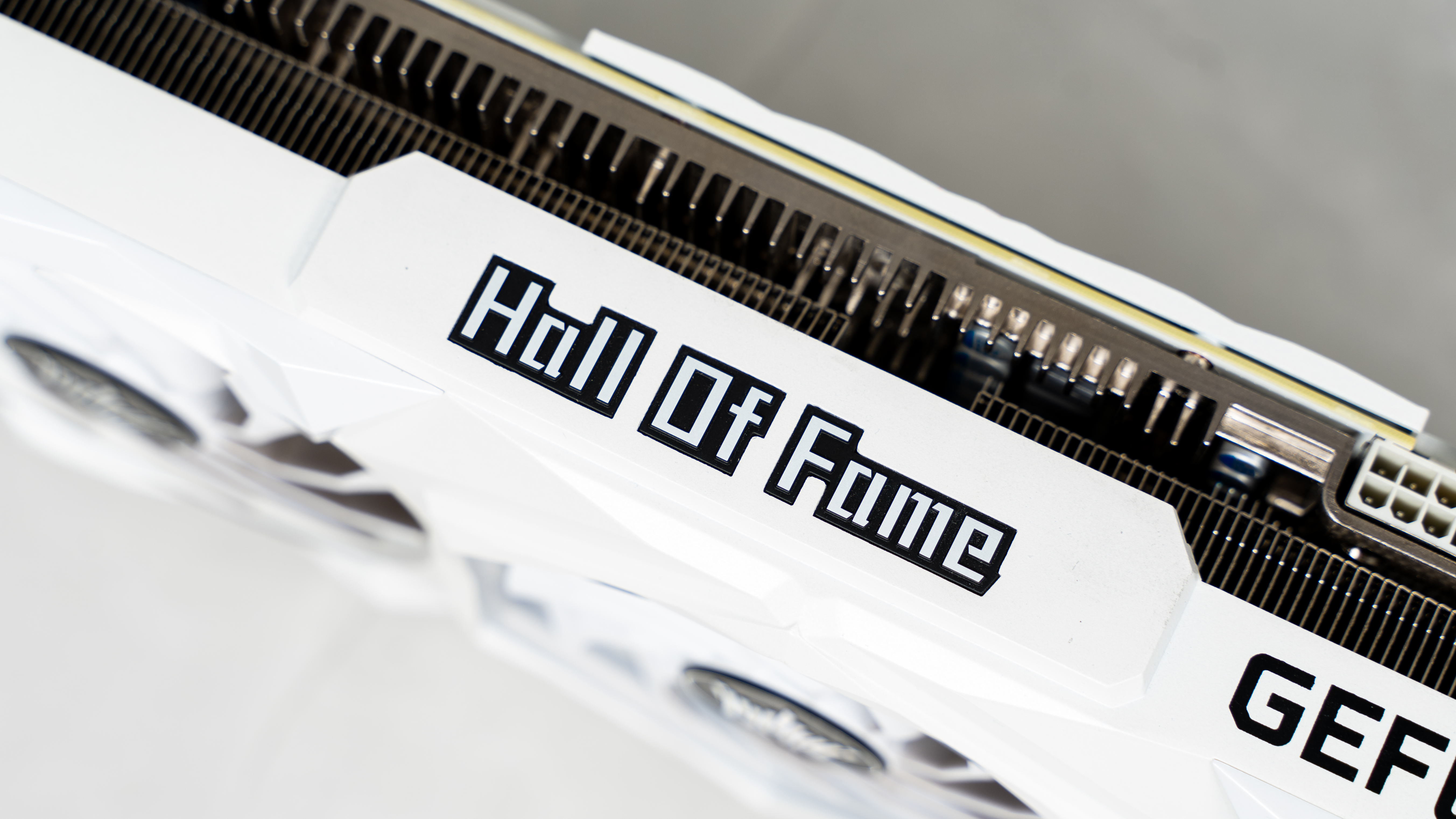 搭建高端白色游戏主机——影驰RTX3080Ti HOF装机