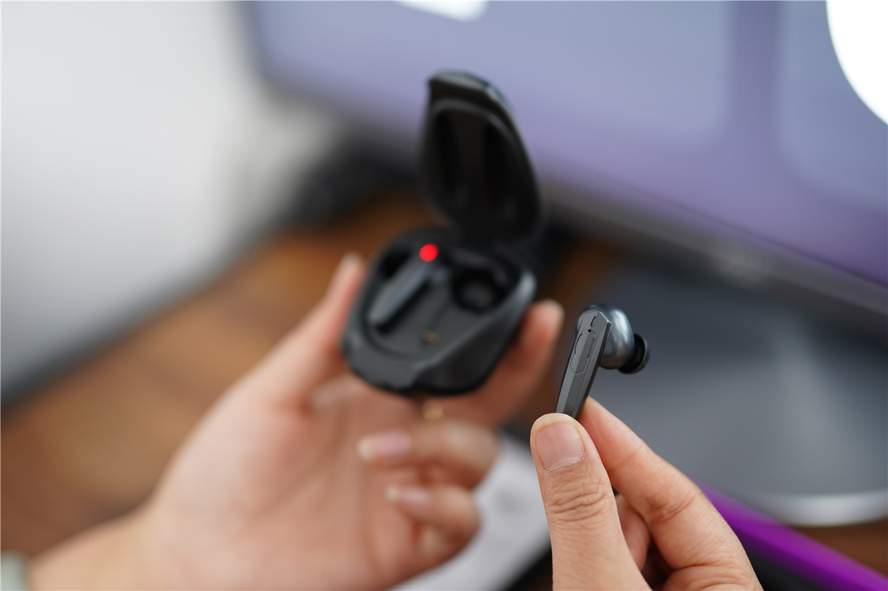 奥恳黑曼巴ES07游戏耳机电竞级品质提升游戏乐趣