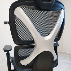 为了躺平，我把公司的椅子搬回了家，永艺XY人体工学椅体验