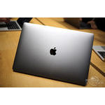 外媒曝光新MacBook Air细节：白色键盘、支持MagSafe