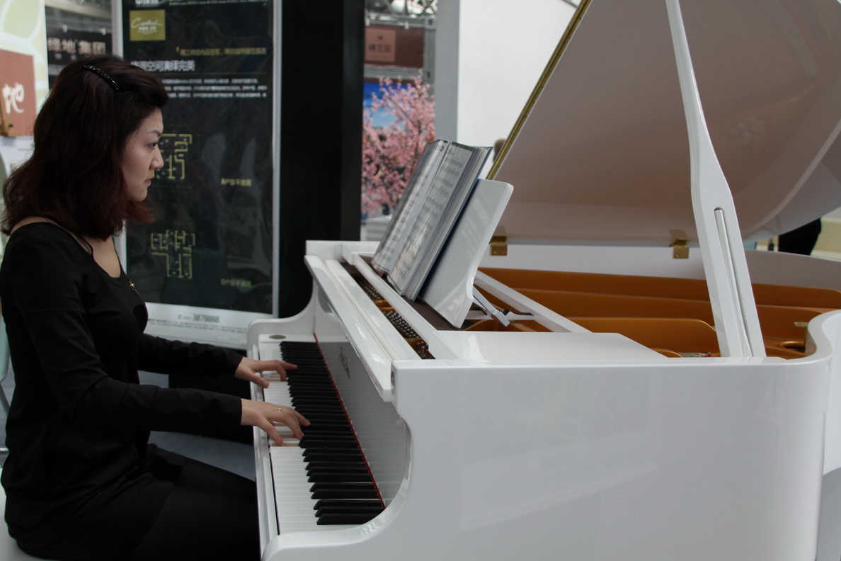 吴芮（青年钢琴演奏家）中国音乐网百科 - 个人百科 - 中国音乐网