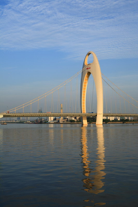 齭
