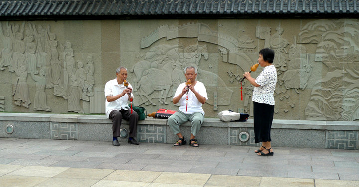 μǡ֮һ2010.7