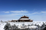 峨眉山金顶雪中的太阳