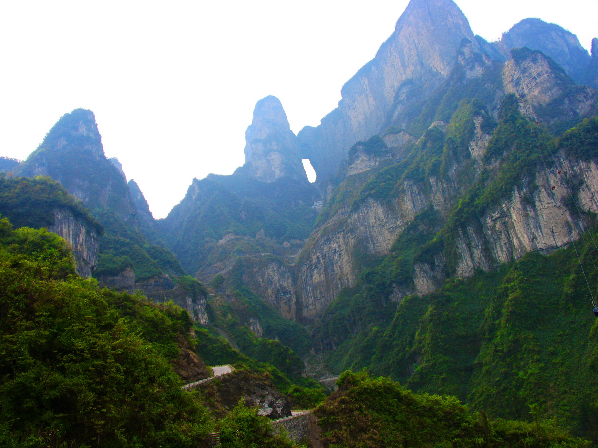 【山路彎彎通天門攝影圖片】天門山風光旅遊攝影_臨山居者_太平洋電腦