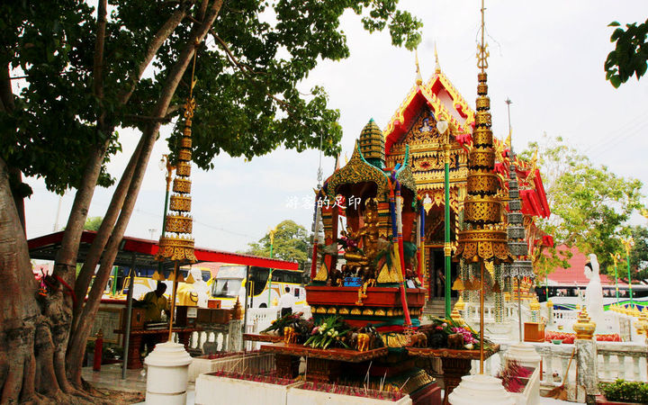 泰国旅游团去的寺庙里请的四面佛是什么级别的简单介绍