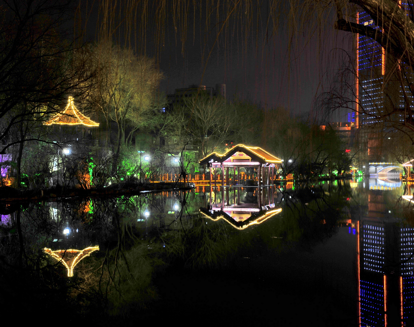西安环城公园夜景图片图片