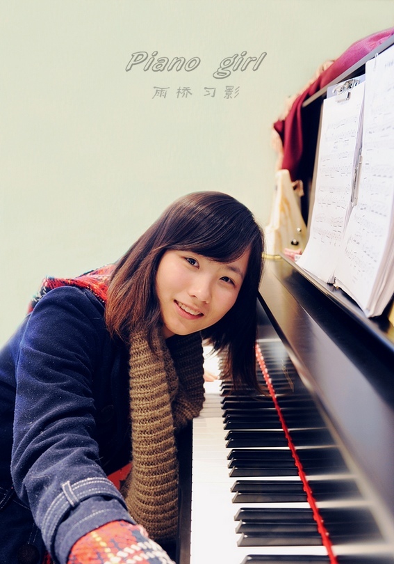 piano girl