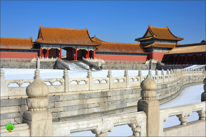 武当山太和门图片