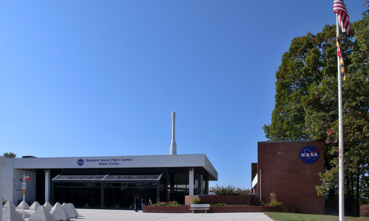 ι NASA GSFC Visitor Center