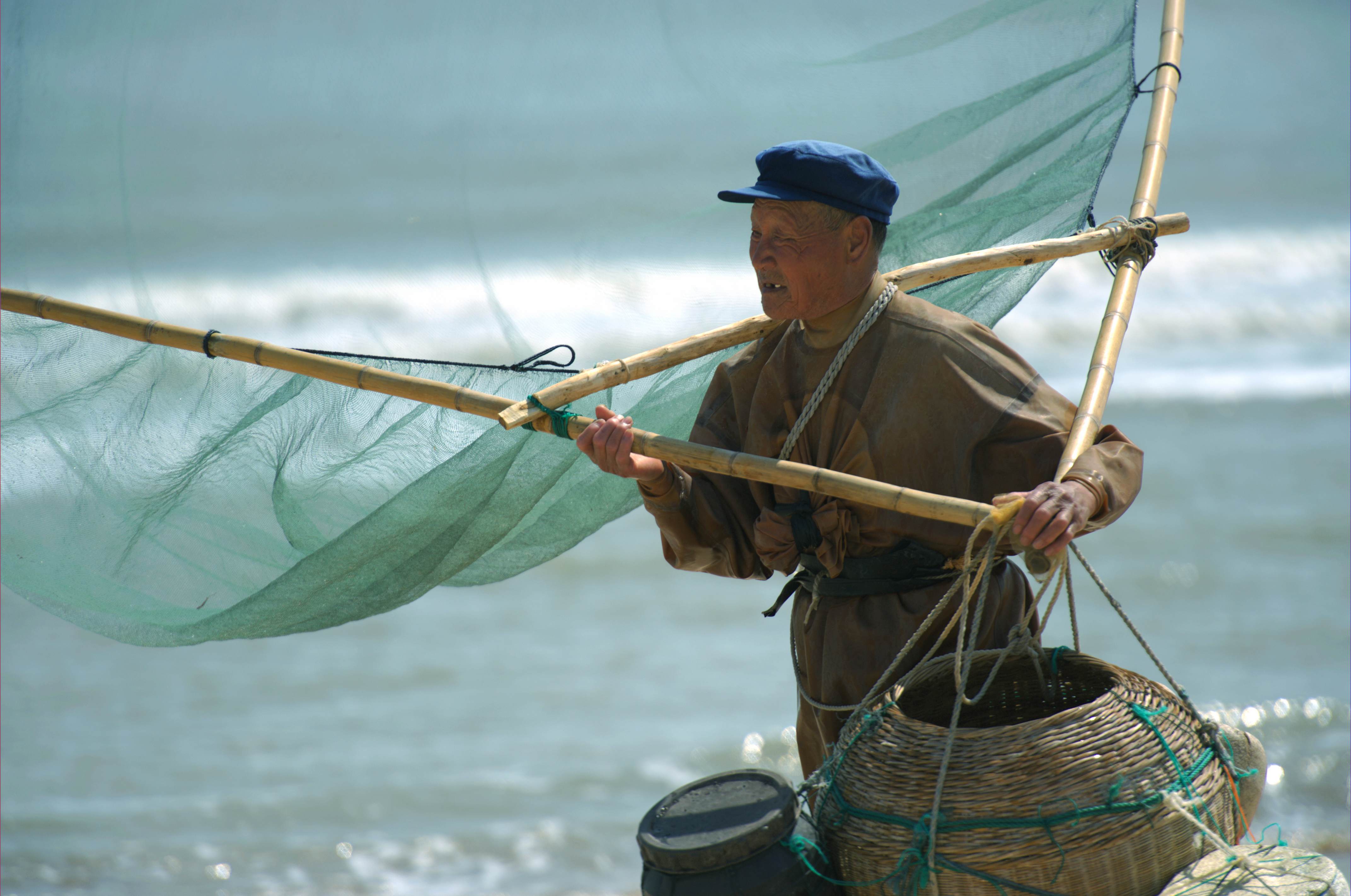 带老人去海南怎么玩 (去海南怎么玩比较划算 景点 海南穷游5天攻略和花费)