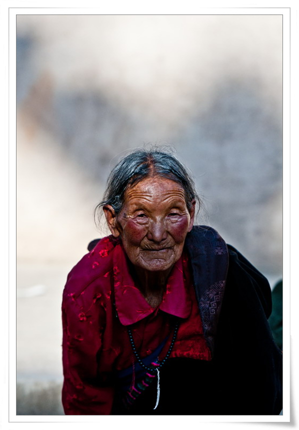 淳朴的藏族老人