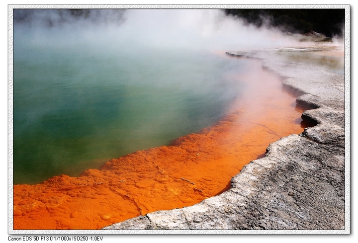 ---³---֮WAI-O-TAPU