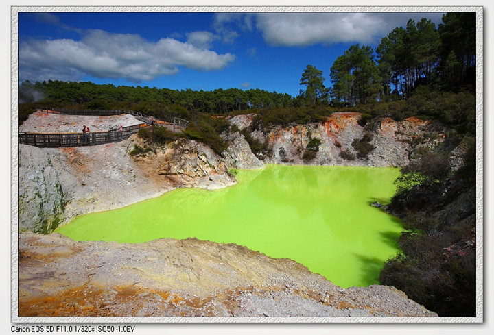 ---³---֮WAI-O-TAPU