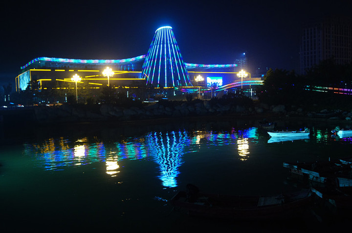 威海国际海水浴场夜景图片